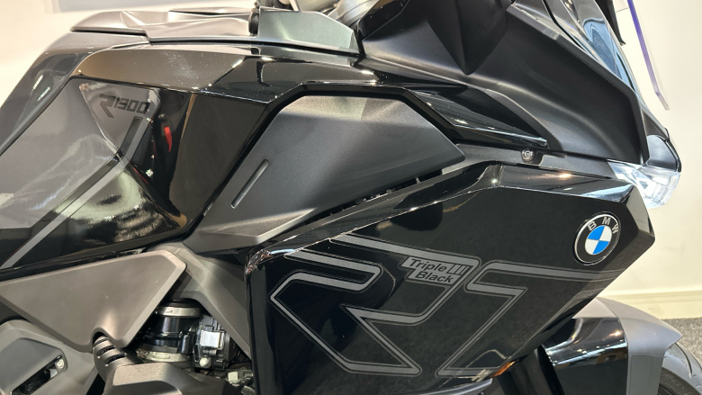 BMW R1300 RT LE (25MY)